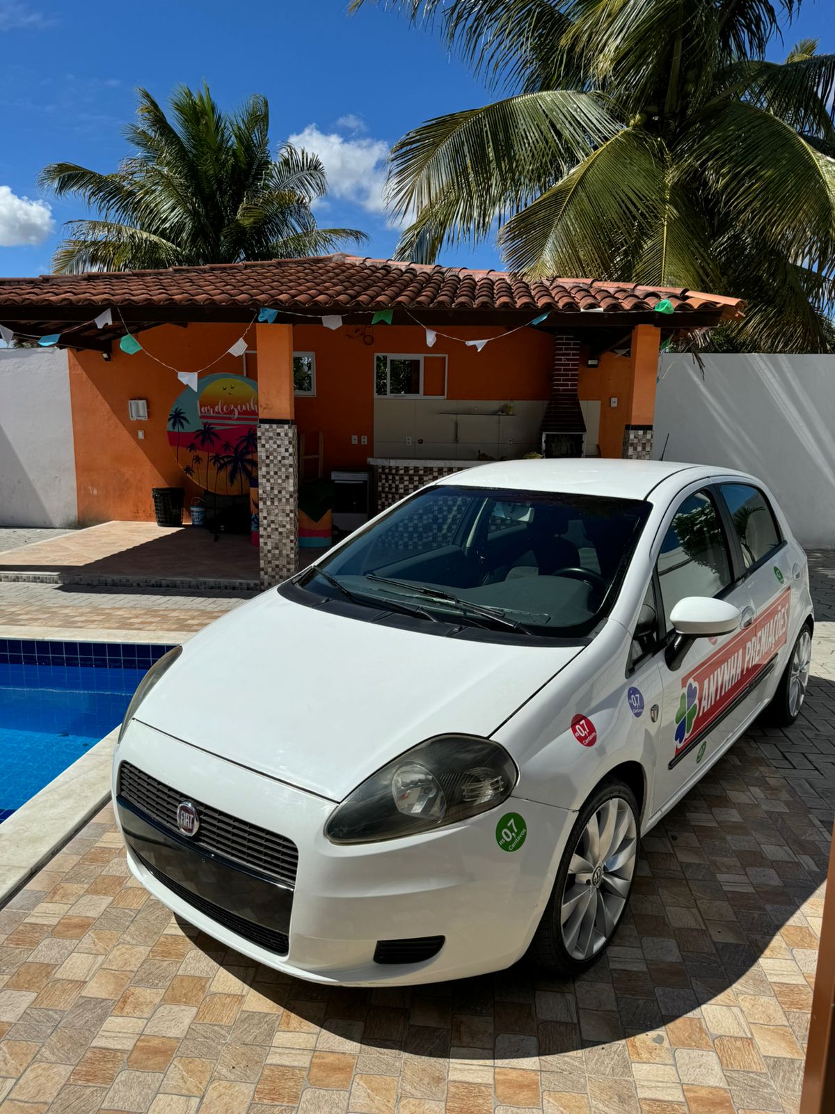 Fiat Punto Ano2011, Completão